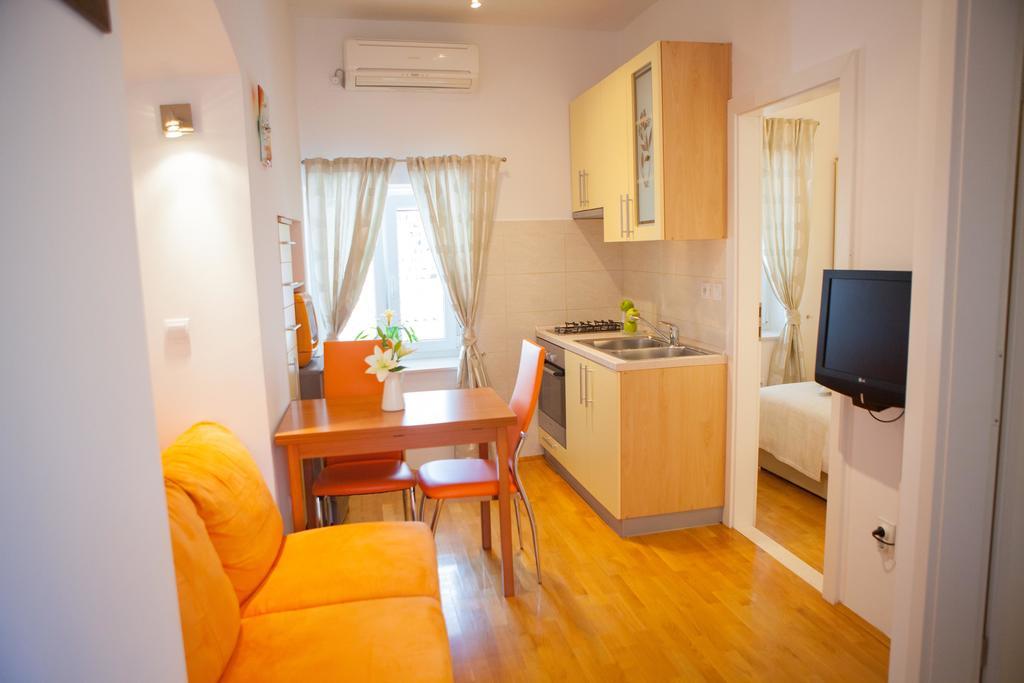 Summer Lounge Apartments สปลิท ภายนอก รูปภาพ