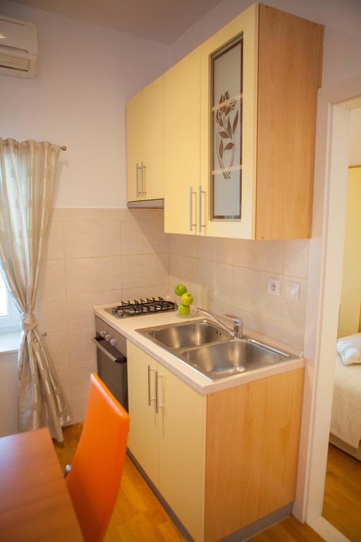 Summer Lounge Apartments สปลิท ภายนอก รูปภาพ