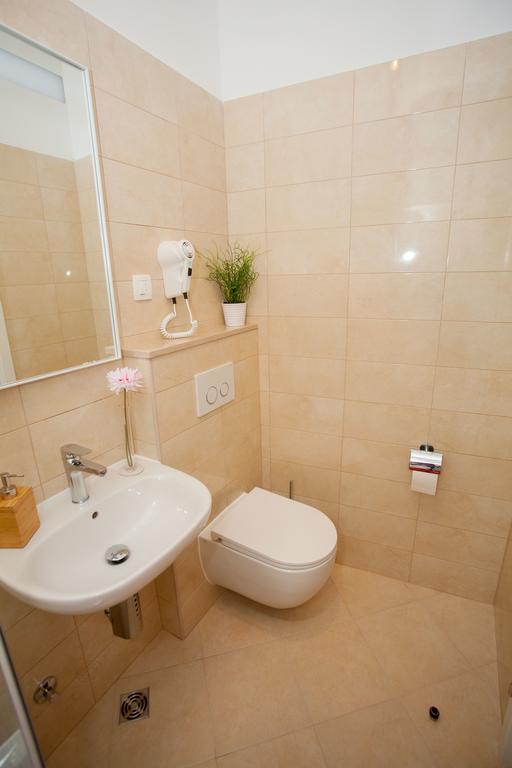 Summer Lounge Apartments สปลิท ภายนอก รูปภาพ